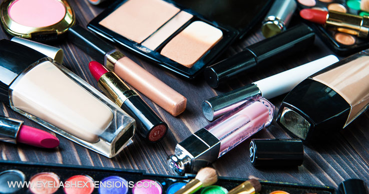 5 Common Toxins in Makeup