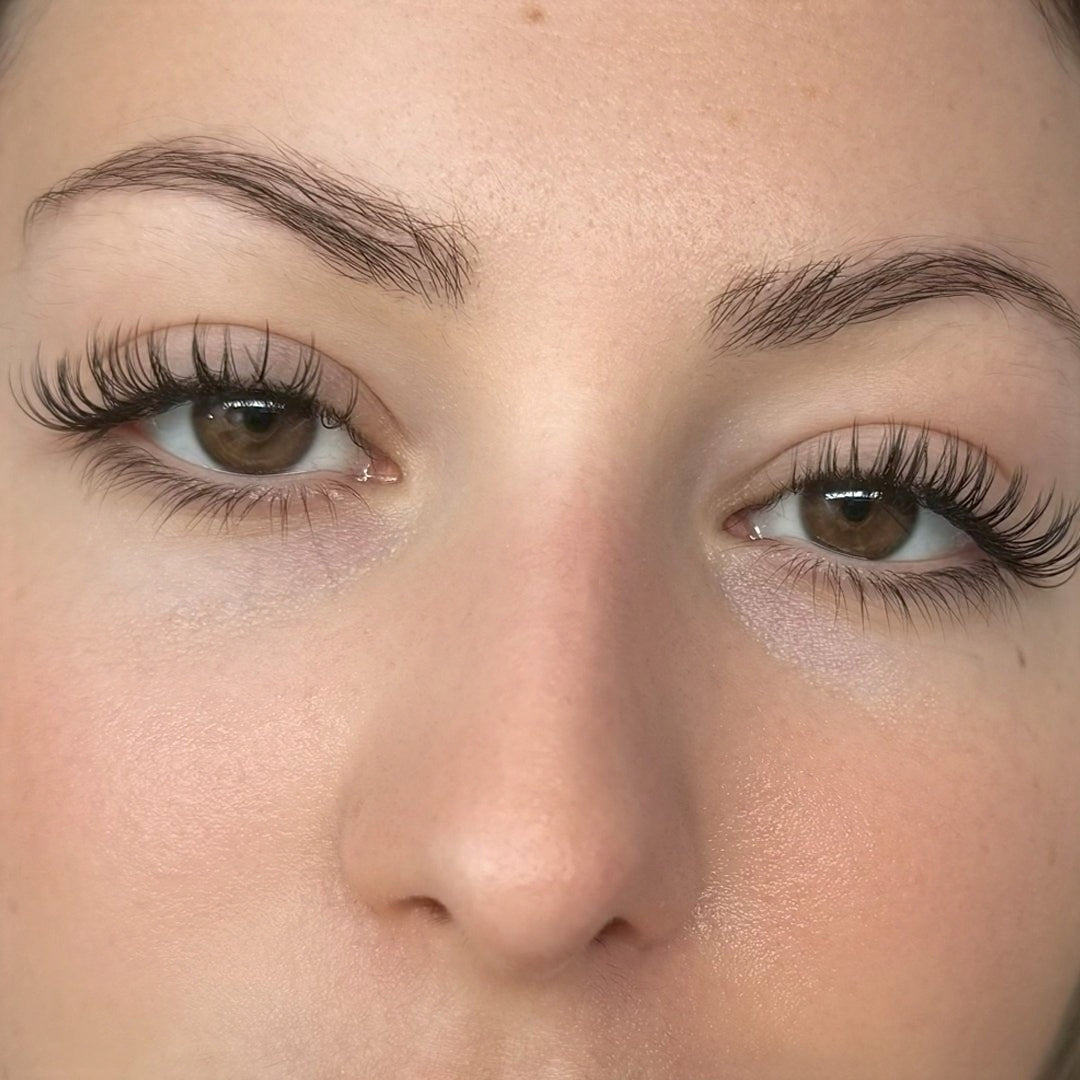 GladGirl Closed Fan Eyelash Extension Wet Set