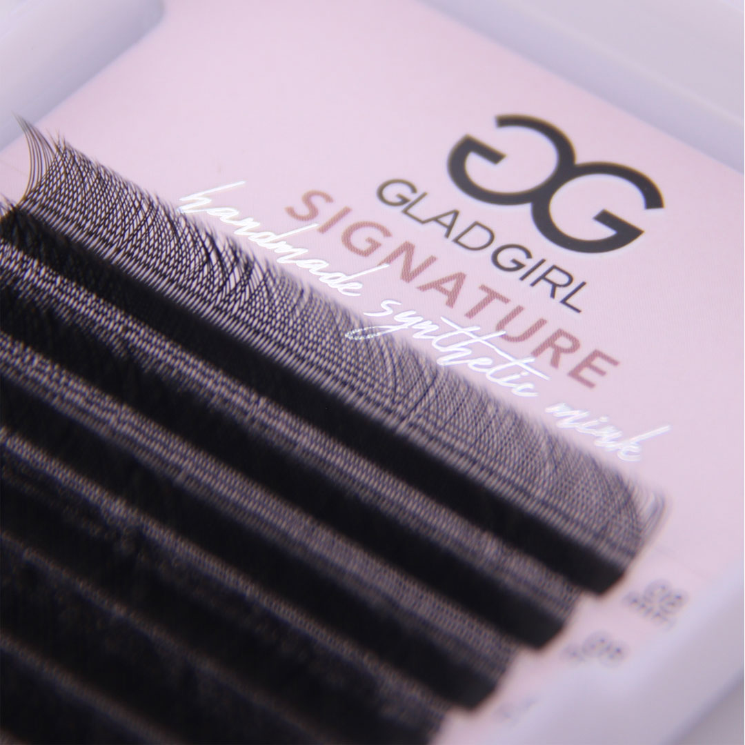 Signature Mink Mixed Length YY Light Wispy Hybrid Lashes