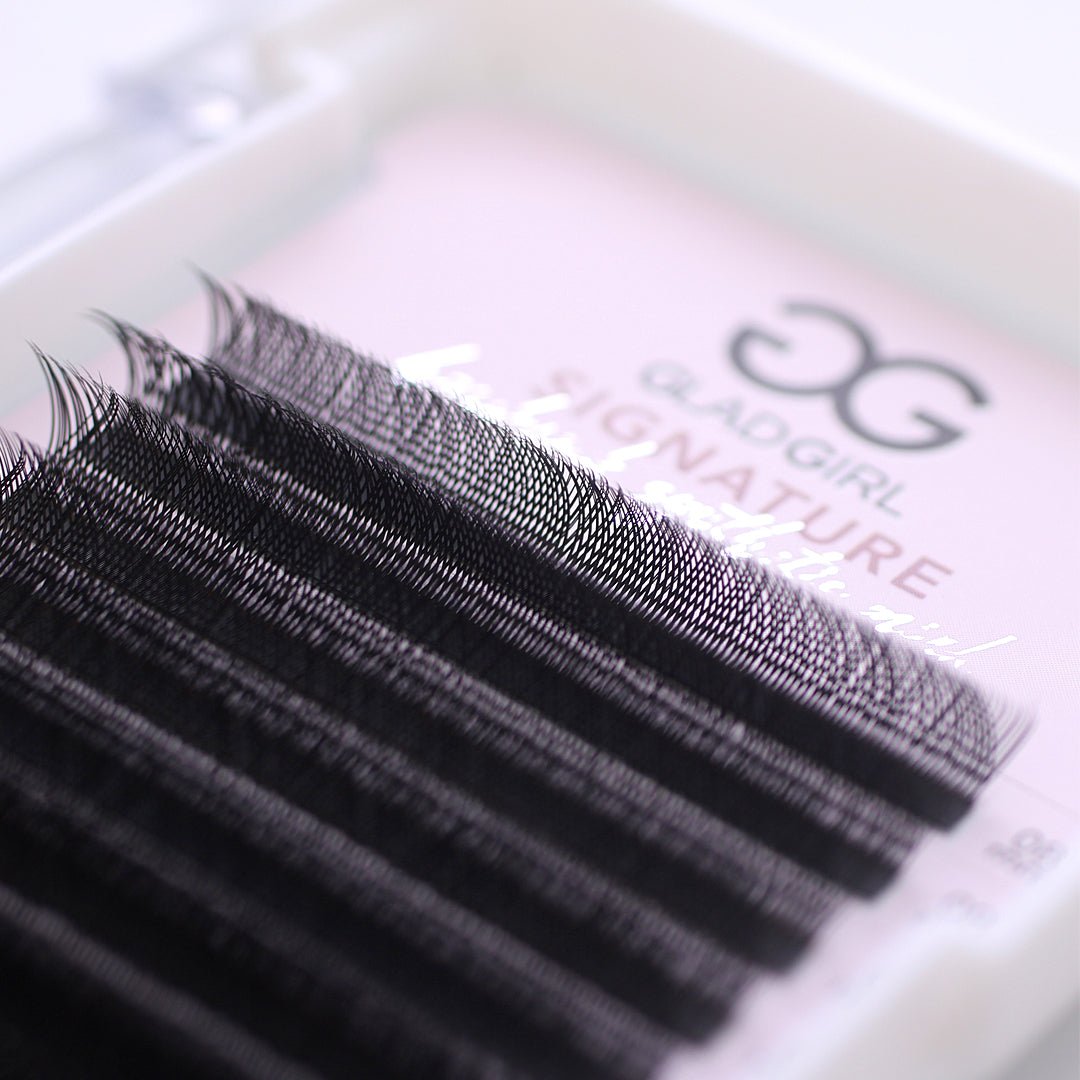 Signature Mink Mixed Length YY Light Wispy Hybrid Lashes