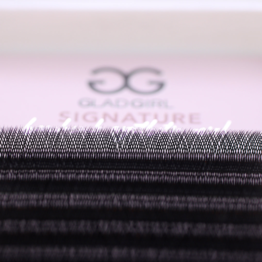 Signature Mink Mixed Length YY Light Wispy Hybrid Lashes