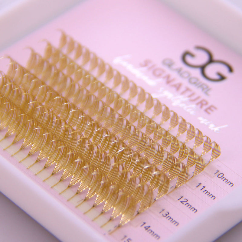 Signature Mink Lashes - Anime Tower - Holographic Color Series – Gold Anime / 0.03mm / 10 through 15mm