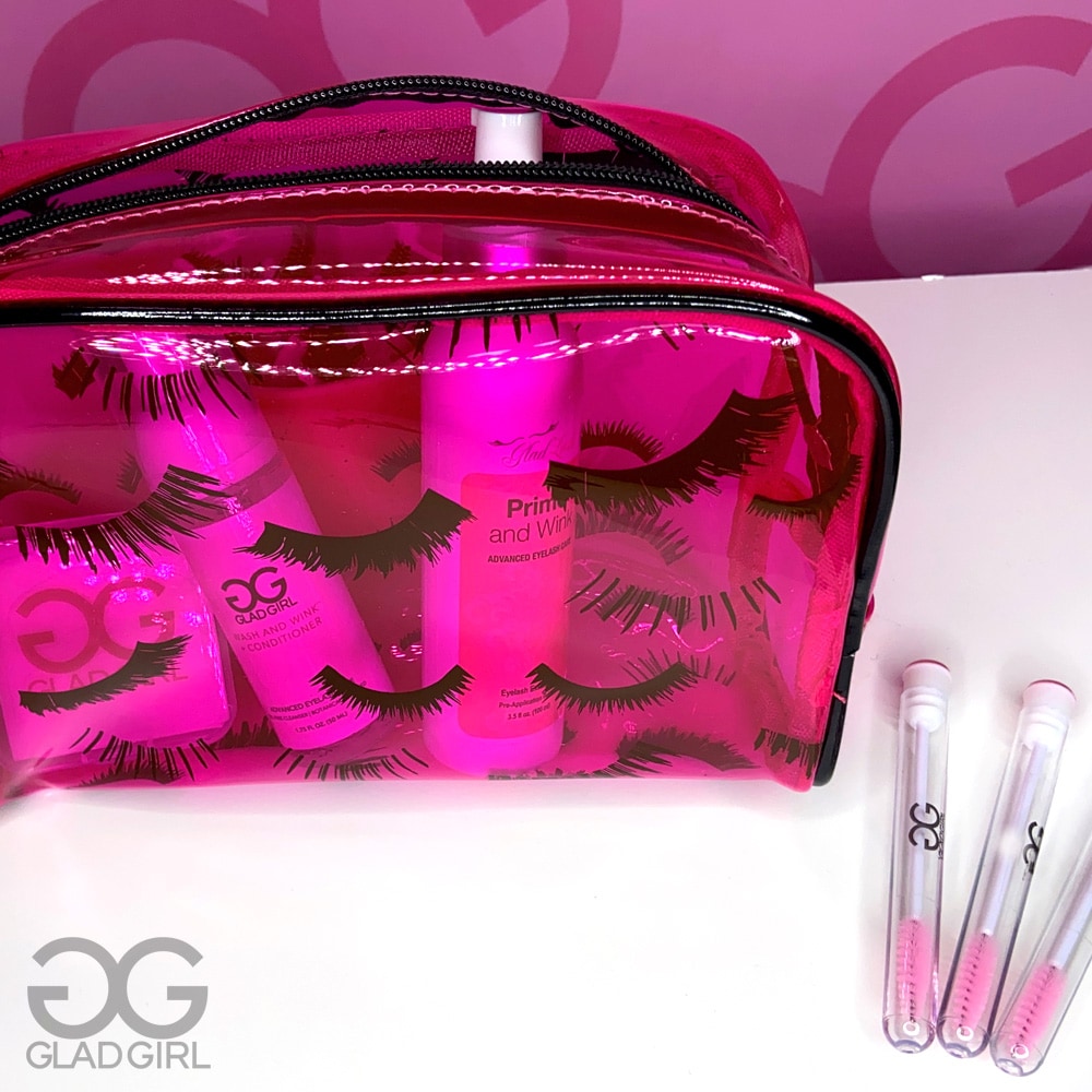 Make-up Case in salon with products