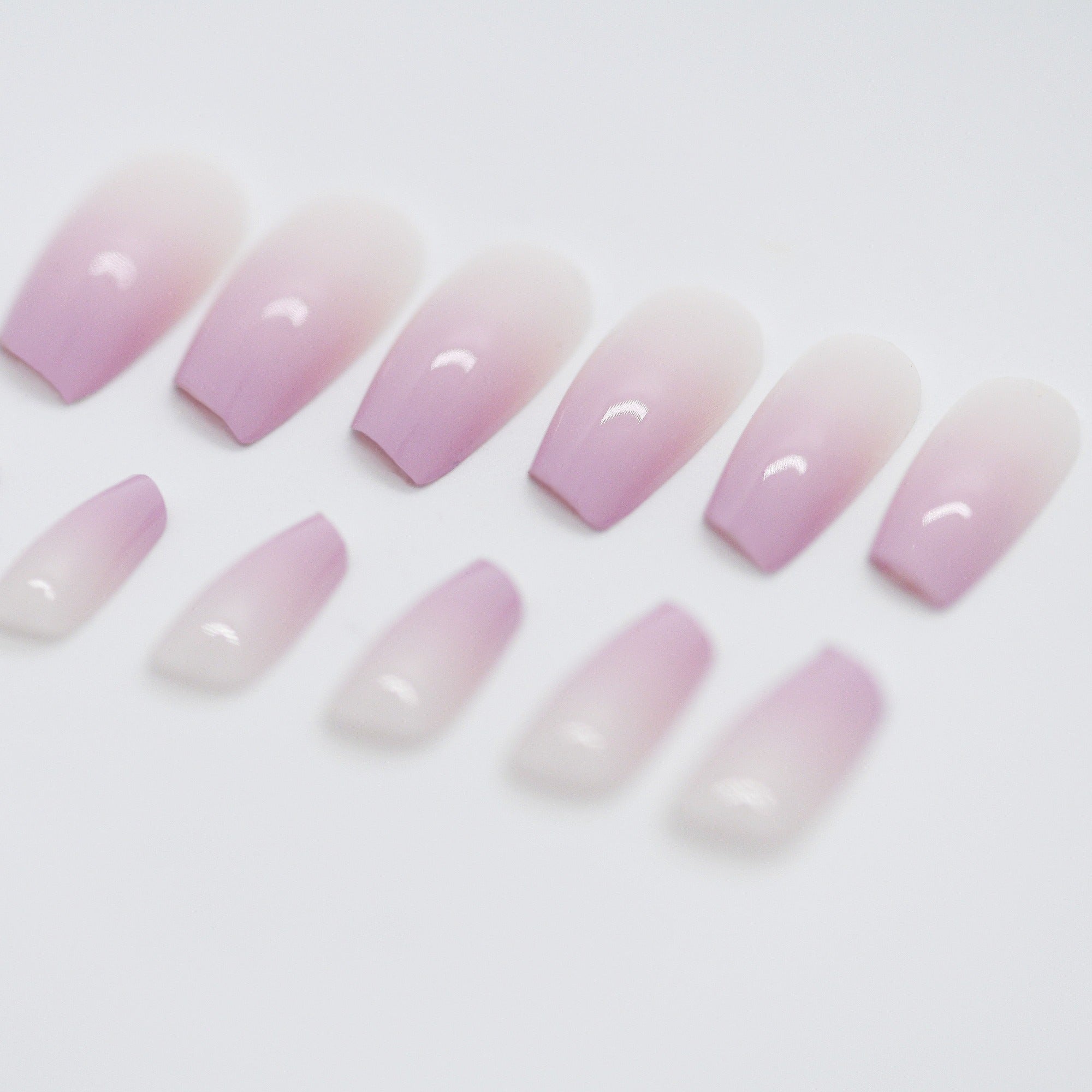 products/cliqonu_lilac_20snow_ombre_20press_20on_20nails_lipstick_20shape_20nails_low_edited.jpg